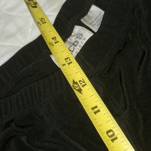 Chico's Travelers Short Black Elastic No Iron Dress Sz. 3P (16) Pants - Picture 6 of 7